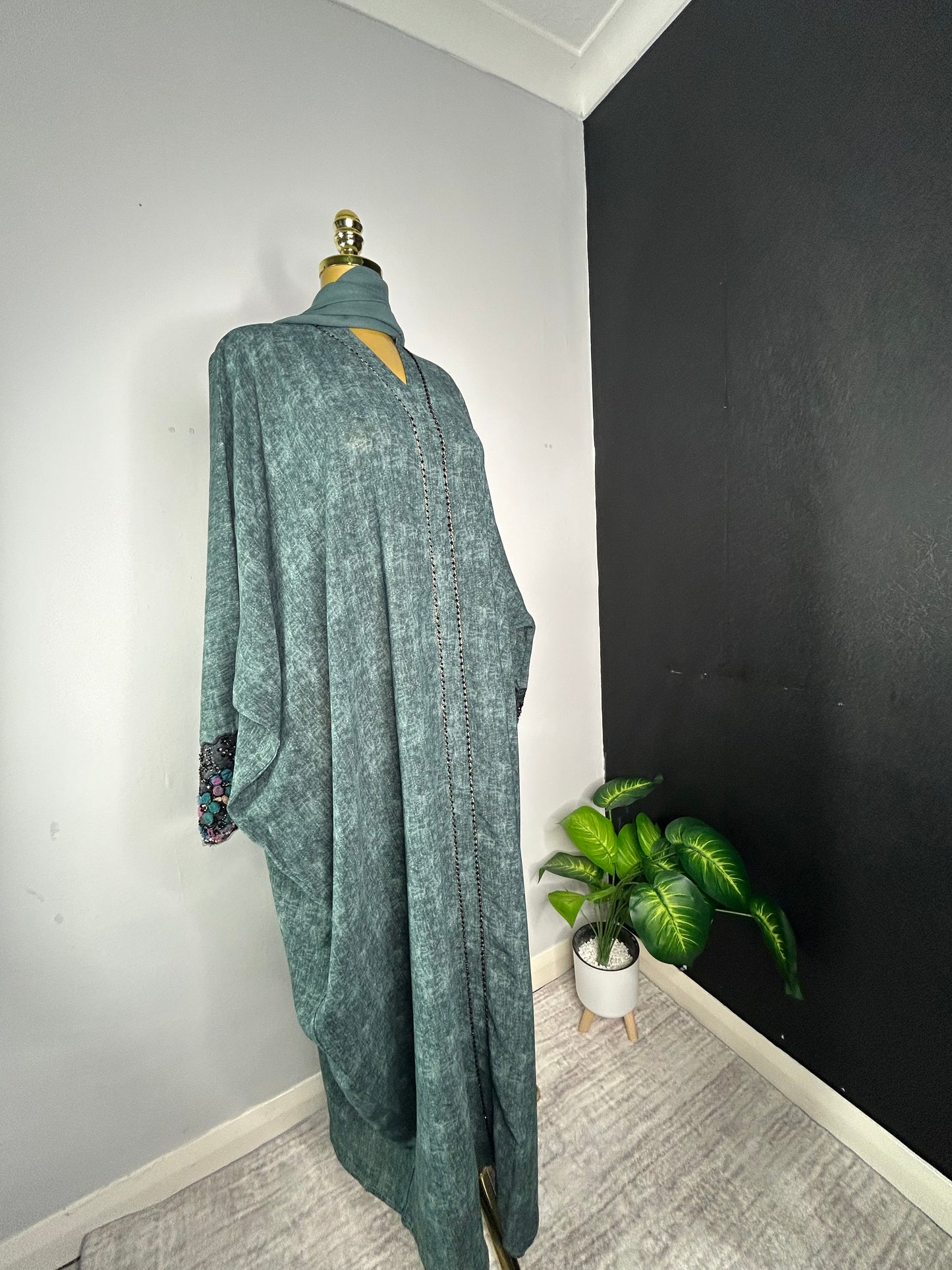 FATEEM ABAYA