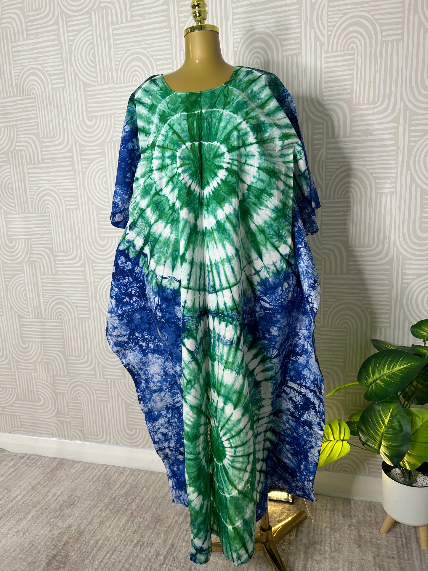 BOUBOU MAKEBA 
(boubou Dior)
