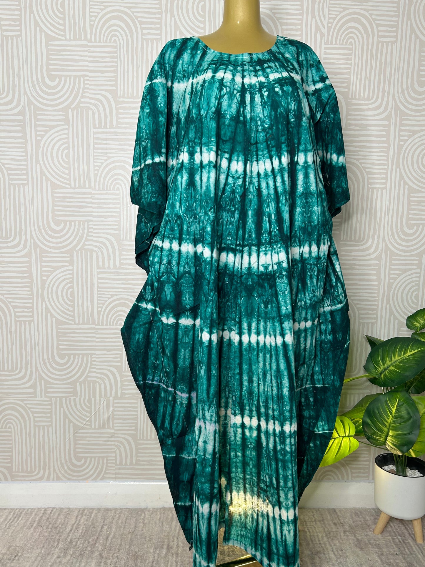 BOUBOU MAKEBA 
(boubou Dior)