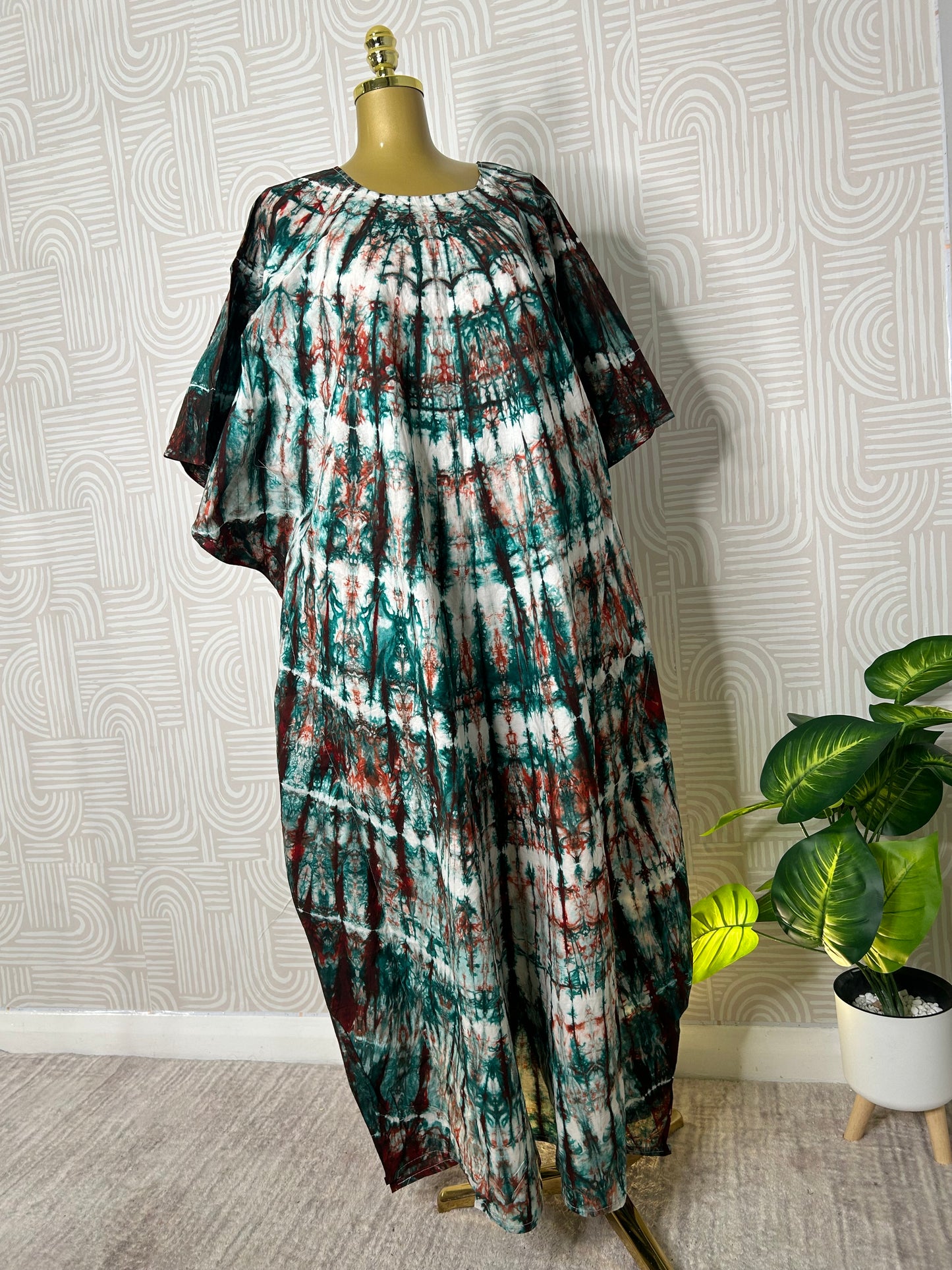 BOUBOU MAKEBA 
(boubou Dior)