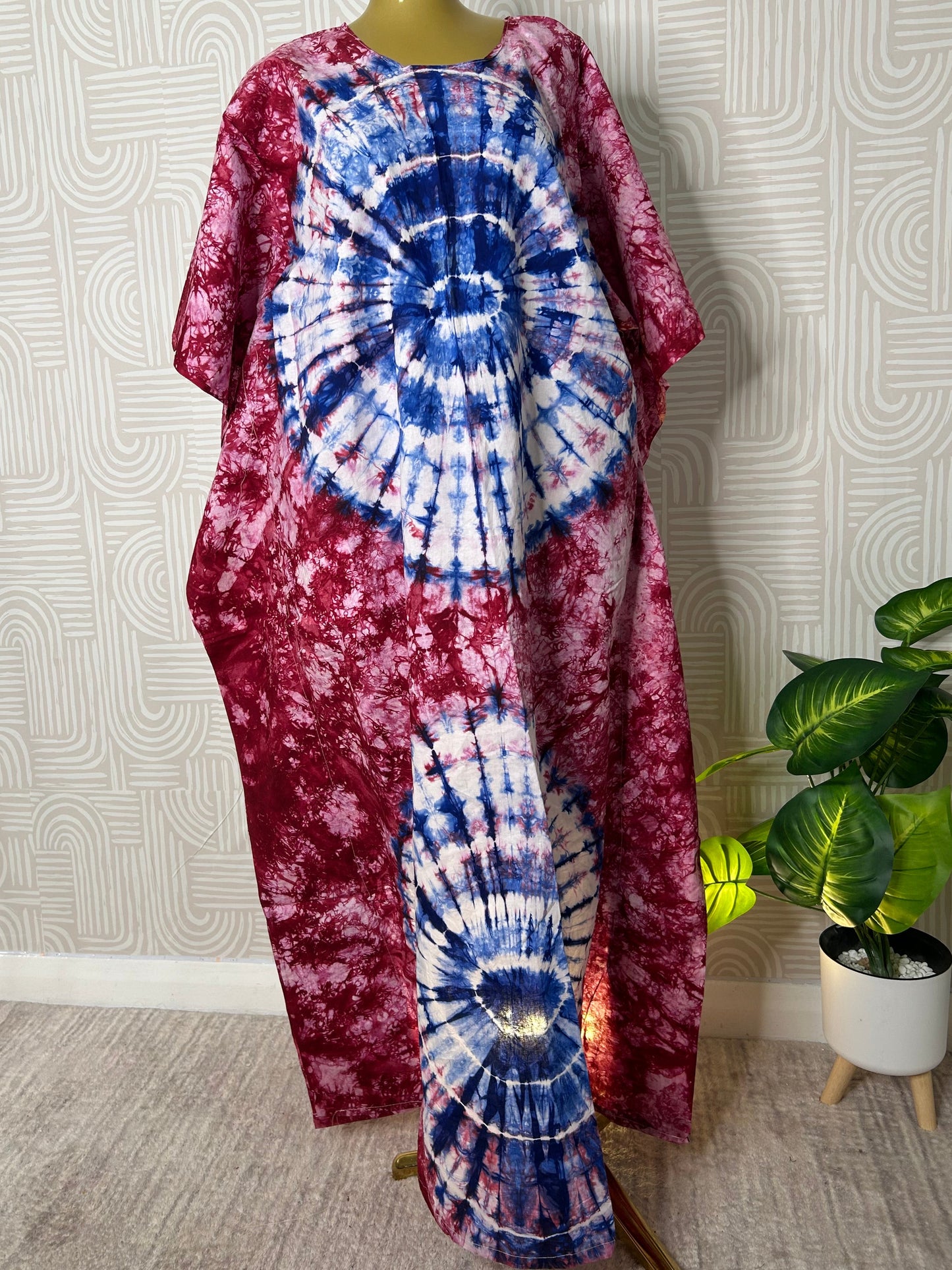 BOUBOU MAKEBA 
(boubou Dior)