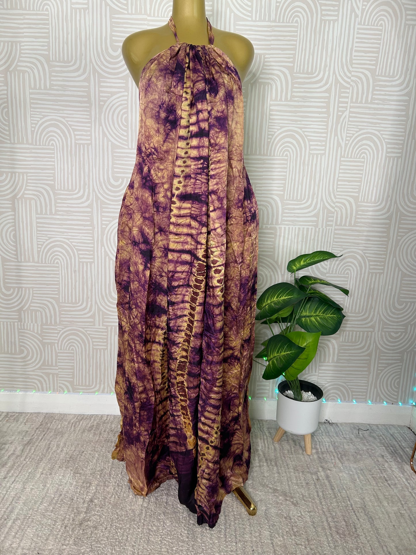 ADIRE BACKLESS