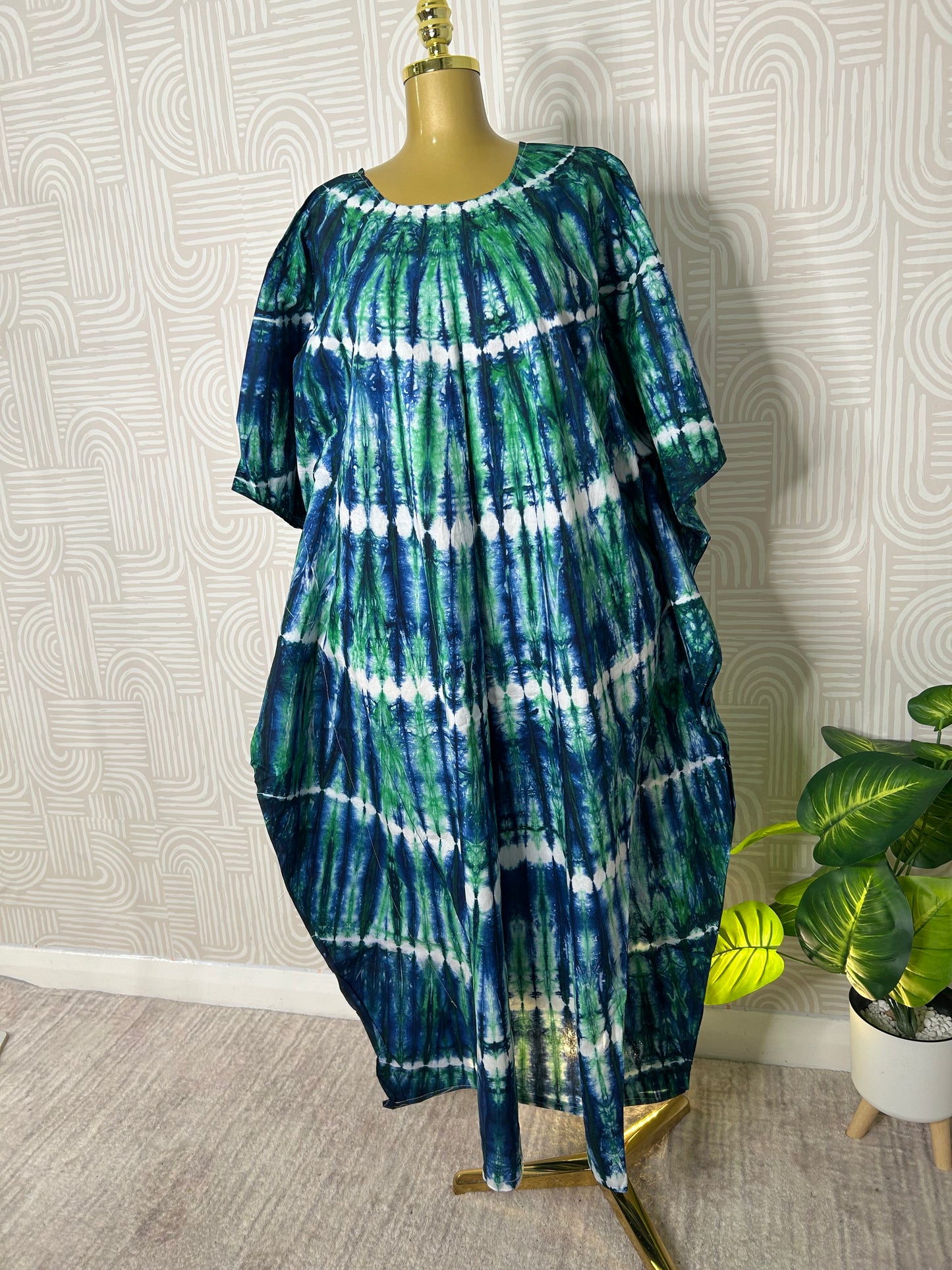 BOUBOU MAKEBA 
(boubou Dior)