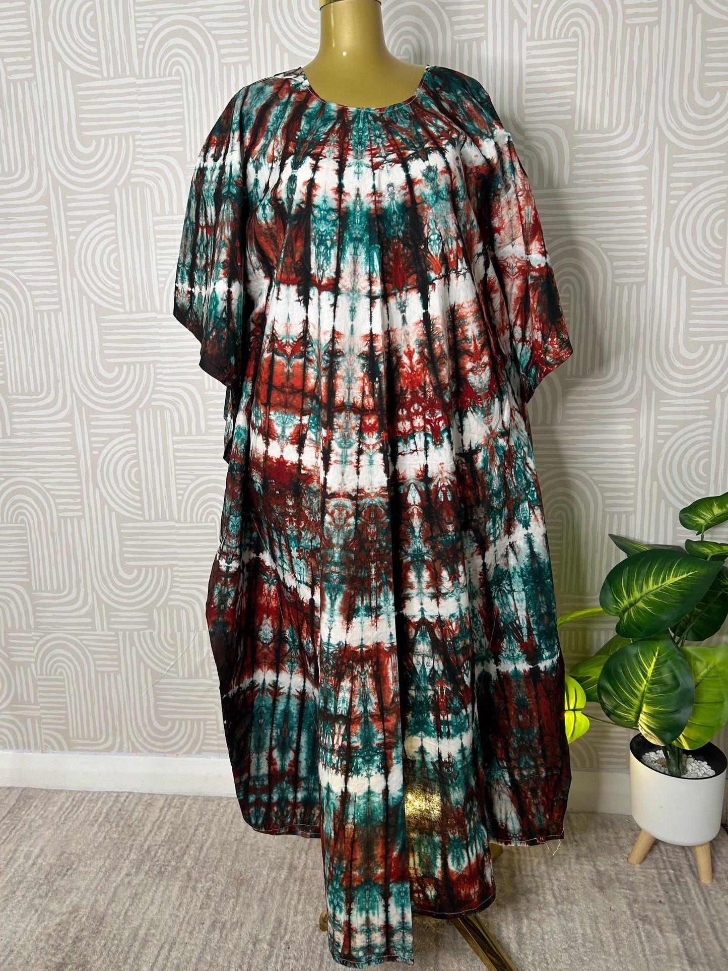 BOUBOU MAKEBA 
(boubou Dior)