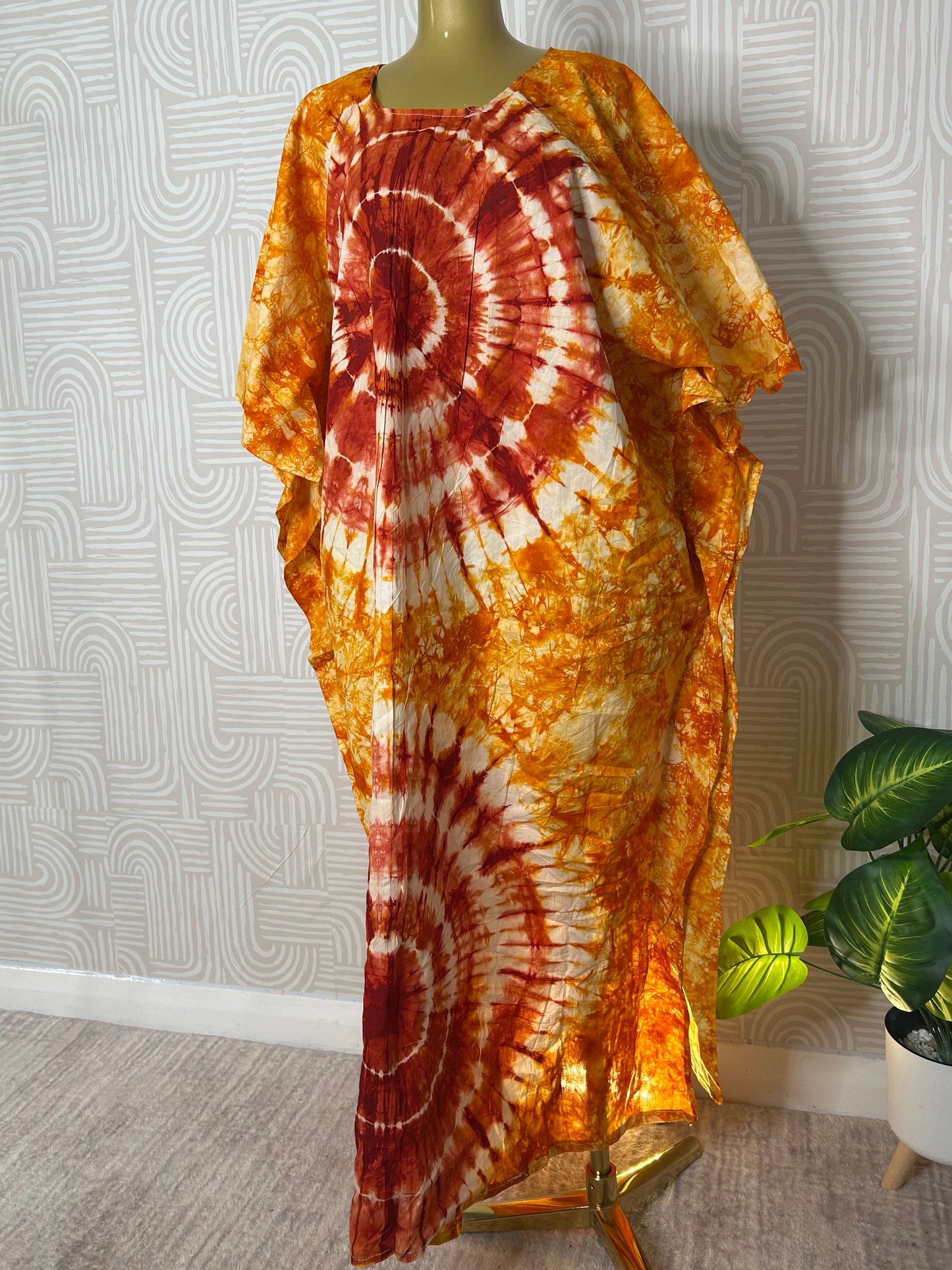 BOUBOU MAKEBA 
(boubou Dior)