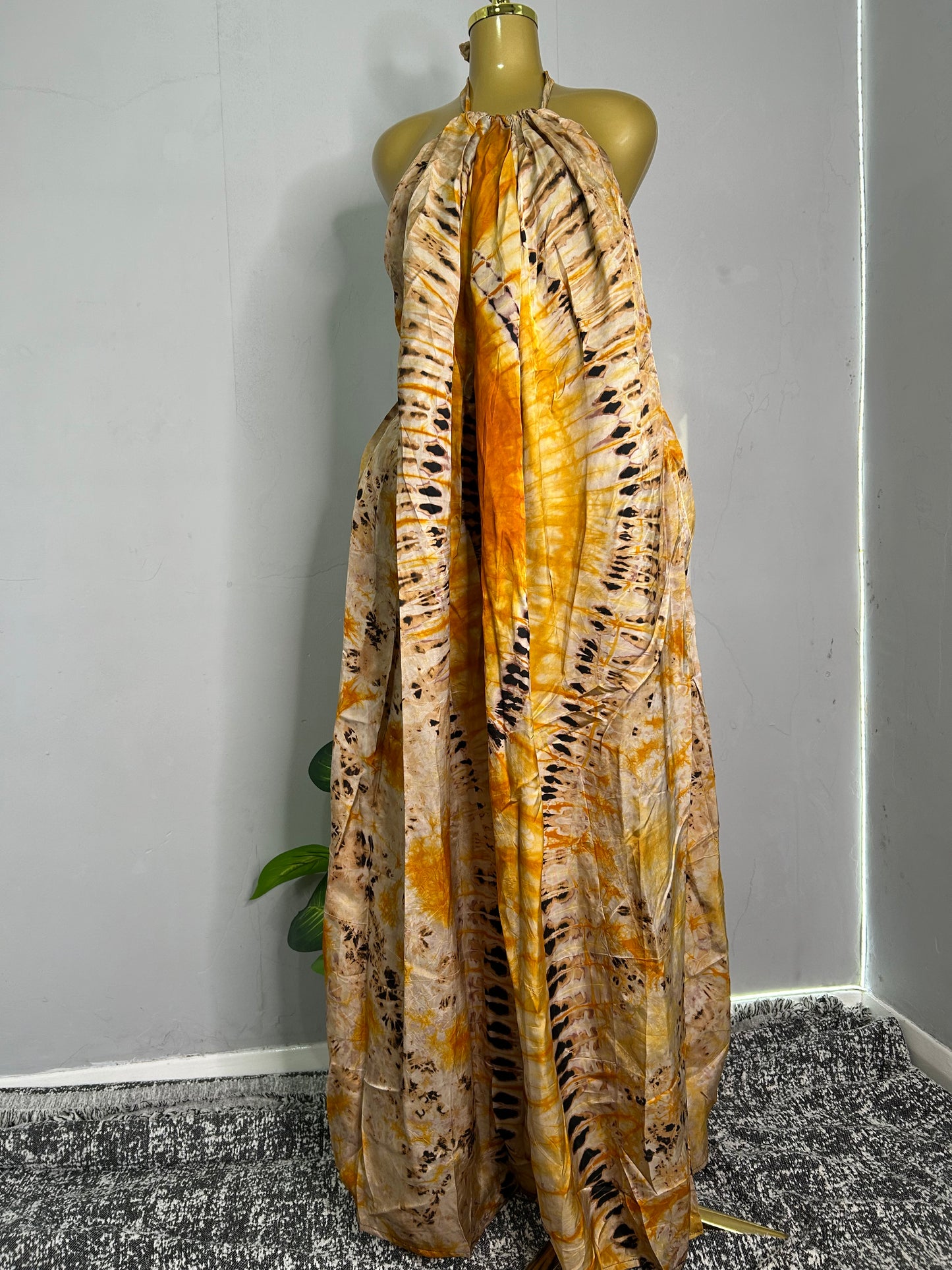 ADIRE BACKLESS