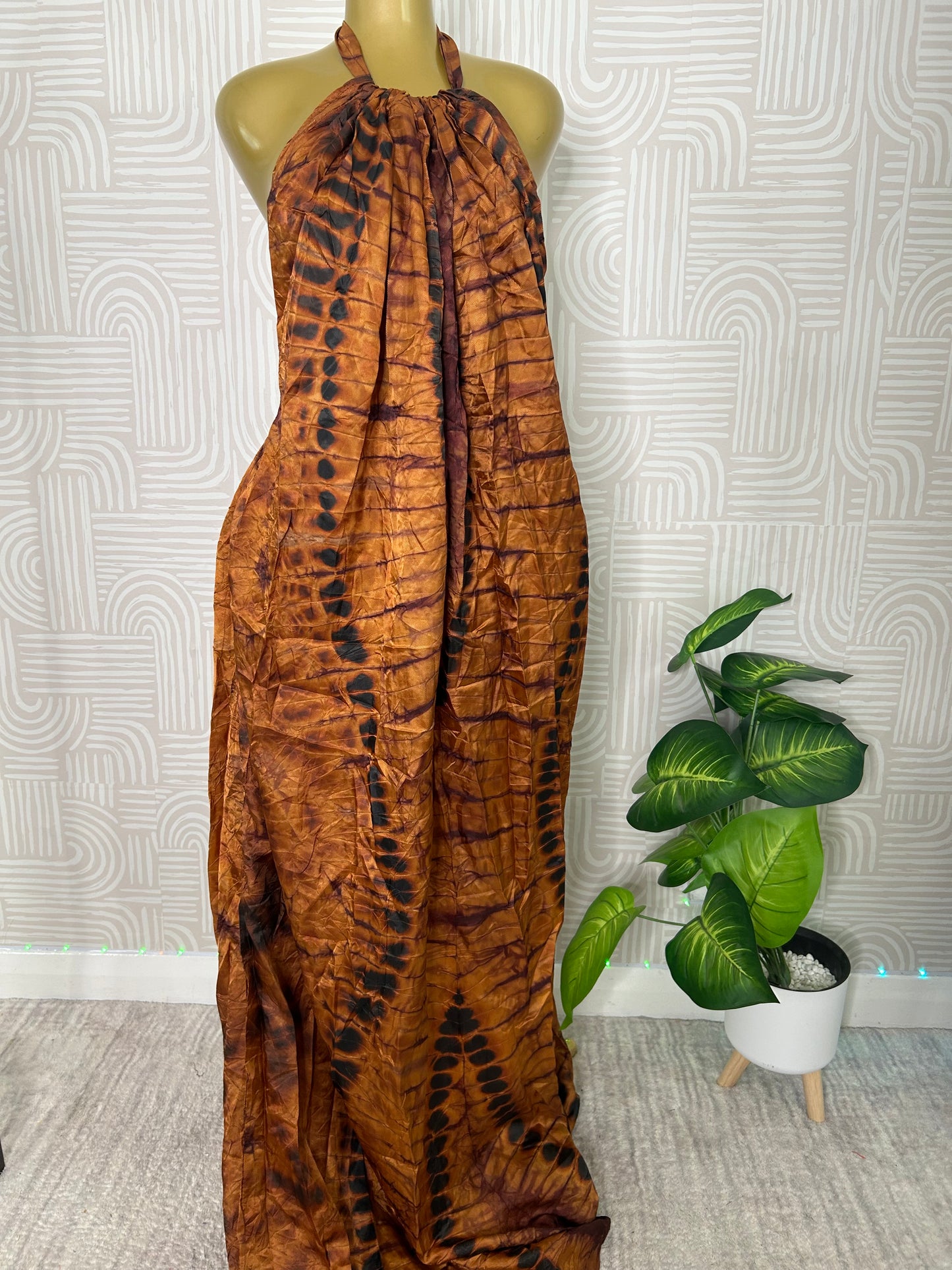 ADIRE BACKLESS
